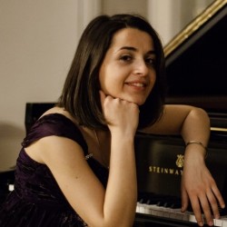 Ana Bakradze | piano